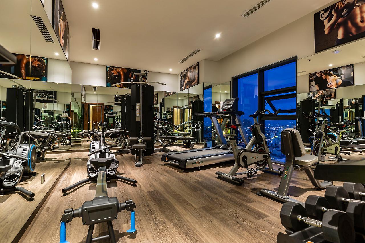 Maximilan Danang Beach Hotel Екстер'єр фото