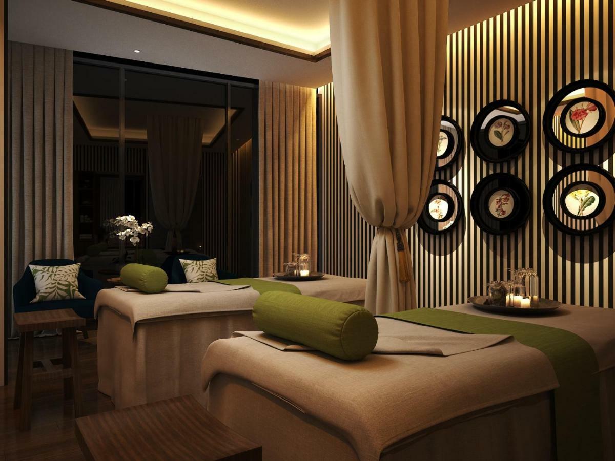 Maximilan Danang Beach Hotel Екстер'єр фото