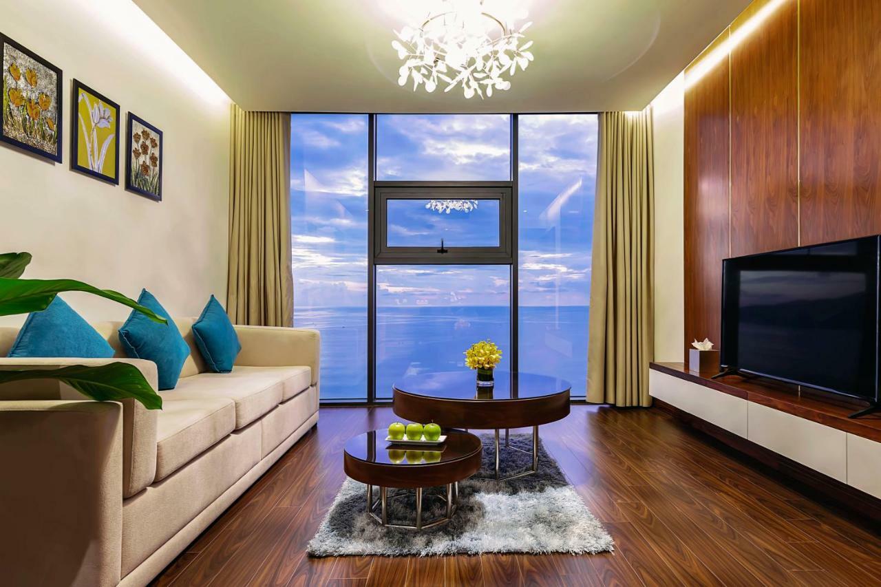 Maximilan Danang Beach Hotel Екстер'єр фото