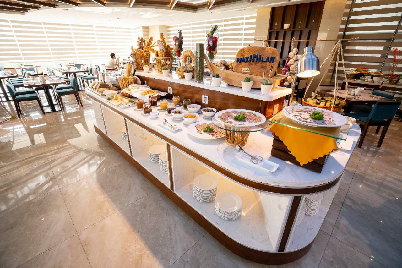 Maximilan Danang Beach Hotel Екстер'єр фото